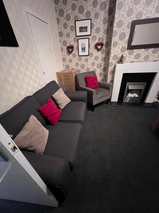 2 Bedroom Flat in the Royal Mile Единбург Екстериор снимка