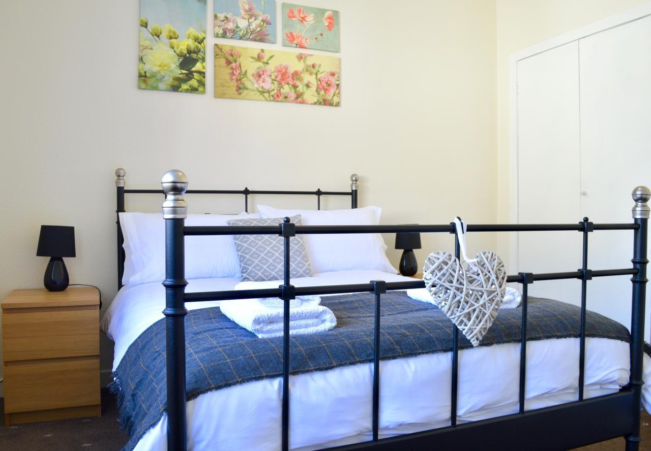 2 Bedroom Flat in the Royal Mile Единбург Екстериор снимка