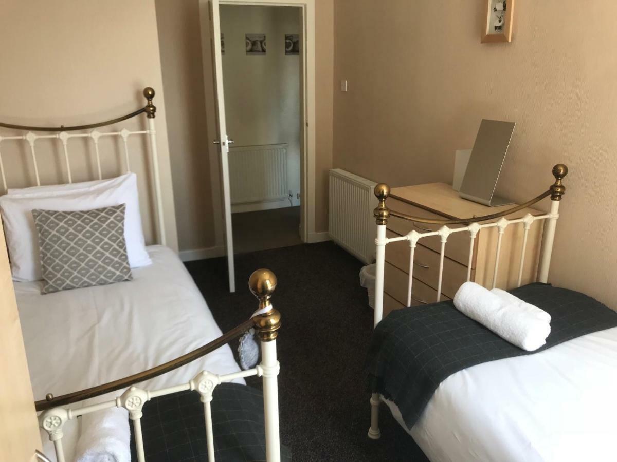 2 Bedroom Flat in the Royal Mile Единбург Екстериор снимка
